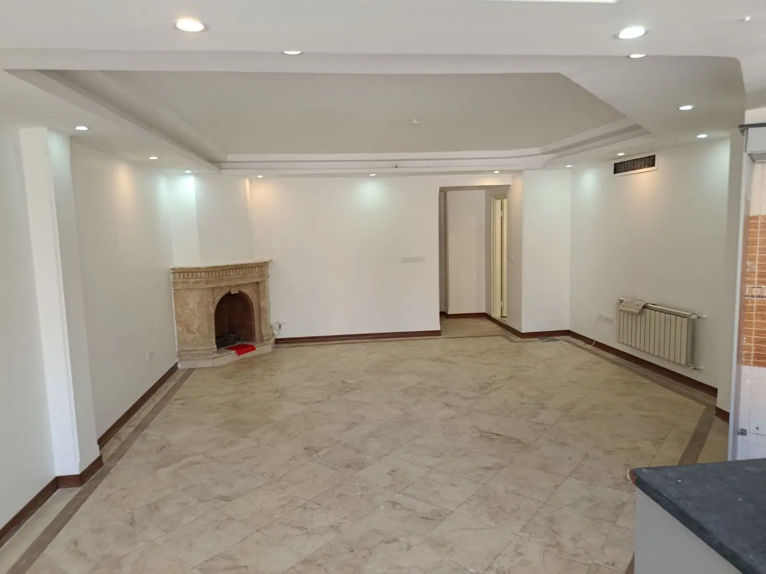 ۱۰۰ متر دو خوابه امکانات کامل