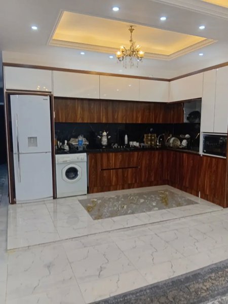 همت گلشن 110 متری فول امکانات دو نبش بهر20متری