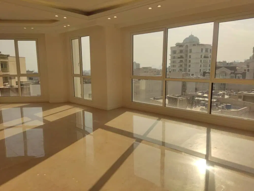 آپارتمان ۲۵۰متری ۴خواب فول امکانات در سپند
