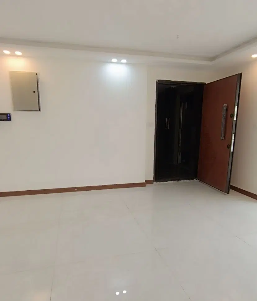 واحد  ۲۰۰ متری کیانپارس غربی