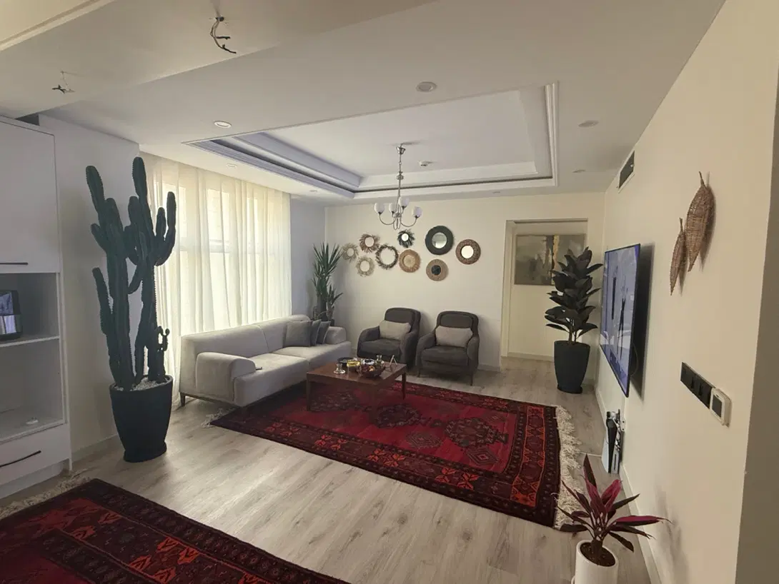 جنت اباد  بلوار بعثت ۶۷ متر فول امکانات دوخواب
