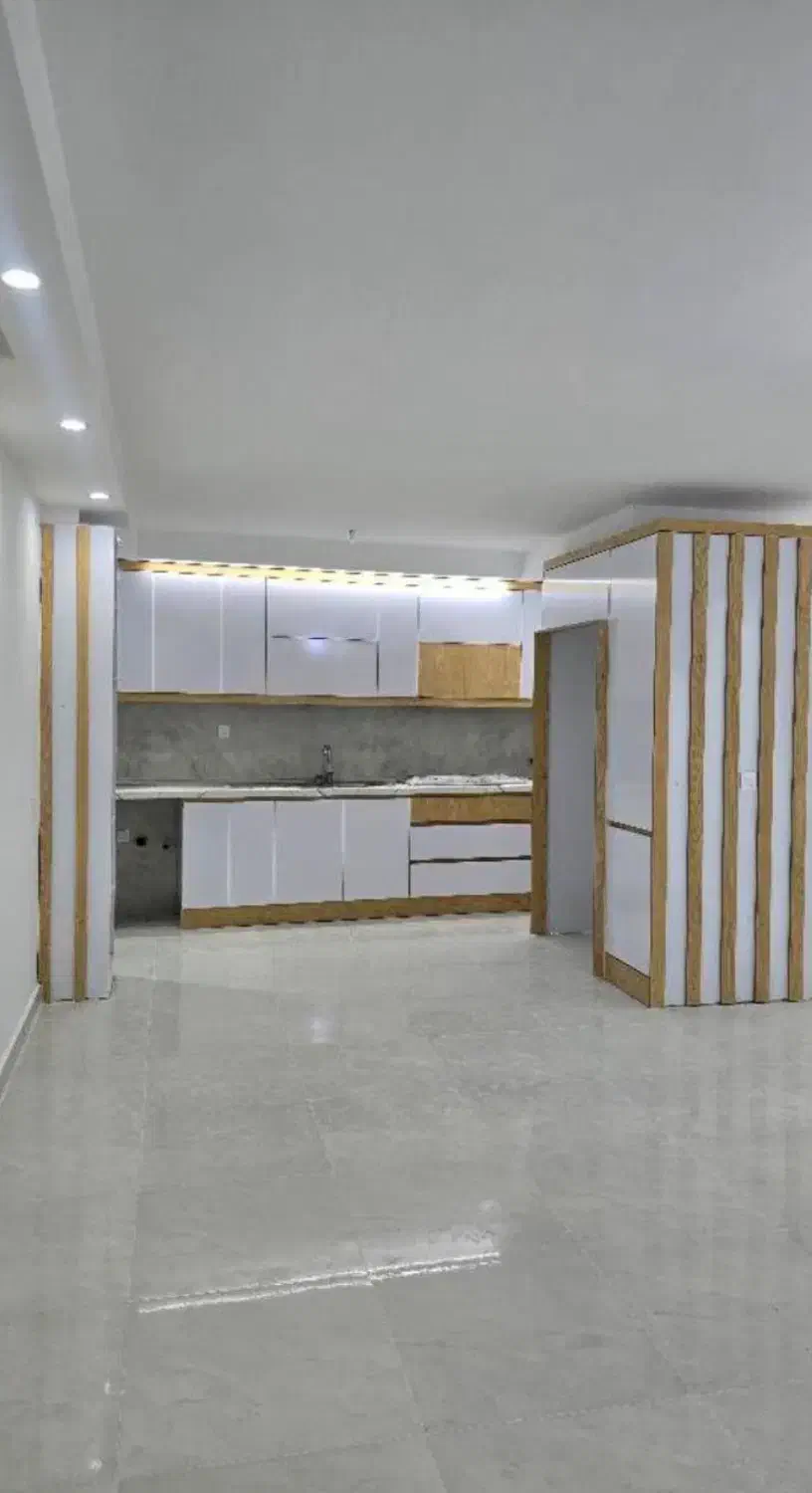فروش واحد ۱۰۰متری فول بازسازی شده در گلباغ نماز