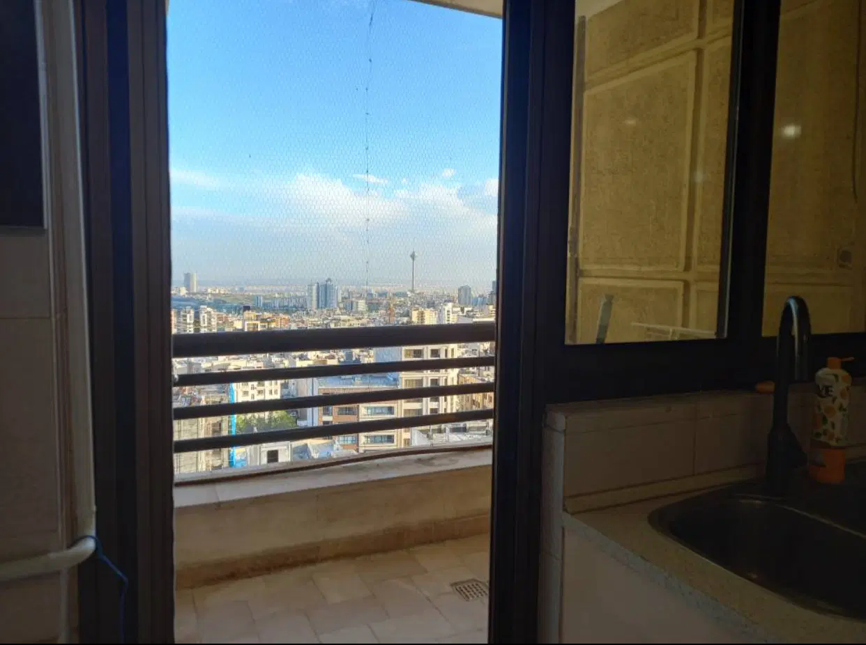 فروش اپارتمان ۱۳۰ متر شهرک غرب