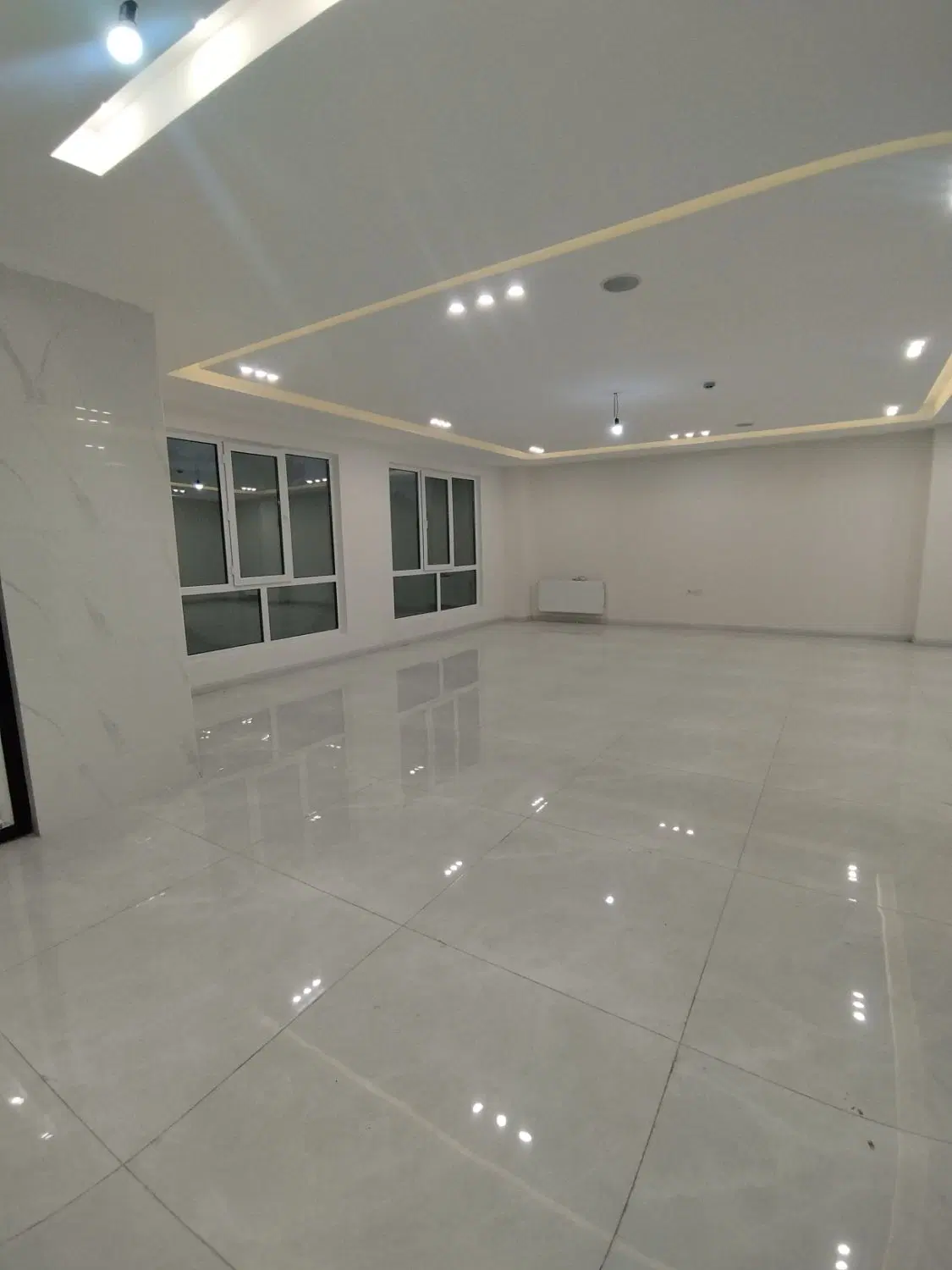 210متر3خواب_نوساز مدرن_2پارکینگ_بلوار گیلان