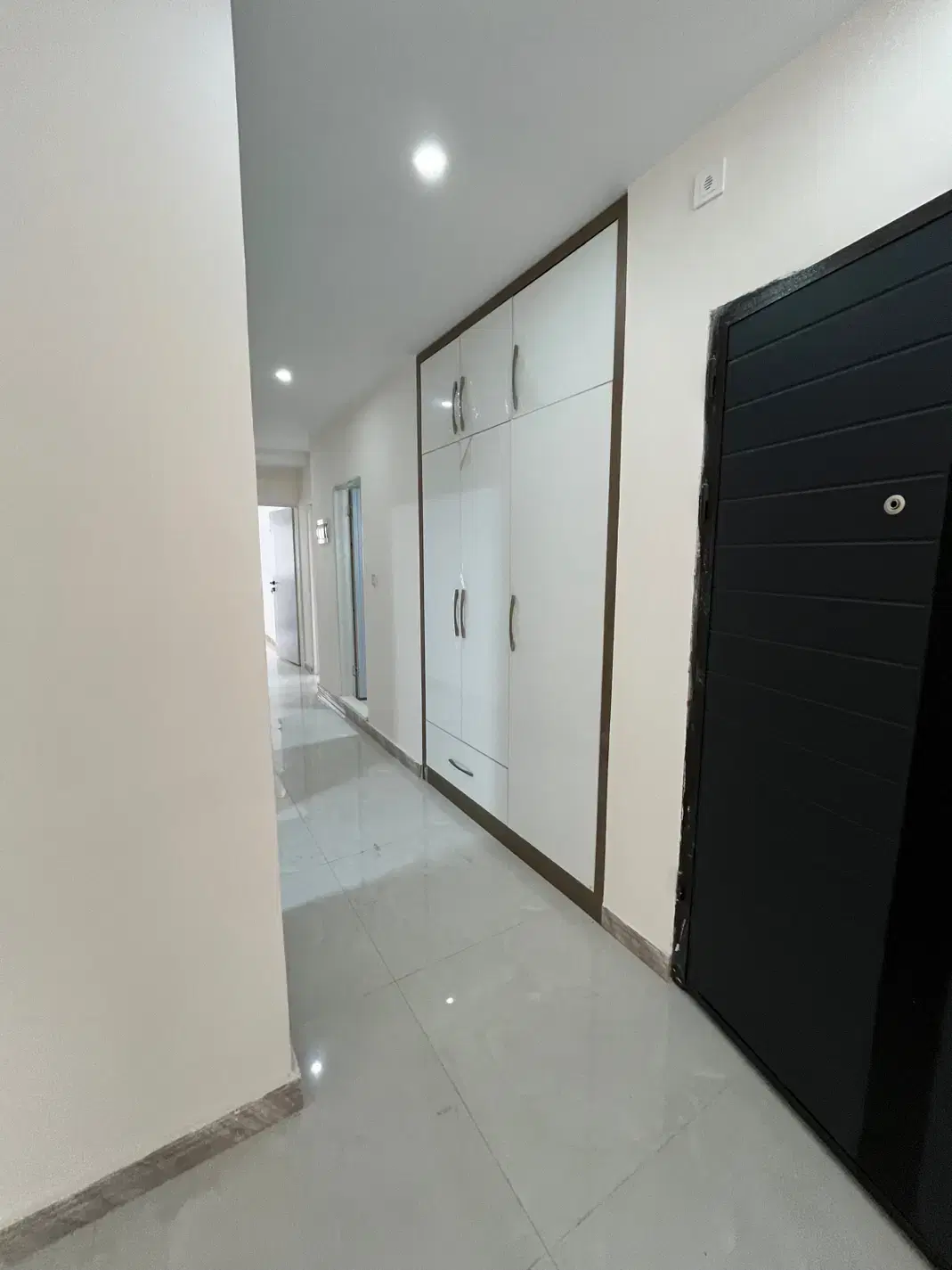 فروش آپارتمان ۲۰۰متر ۳خواب دوبلکس ۲پارکینگ