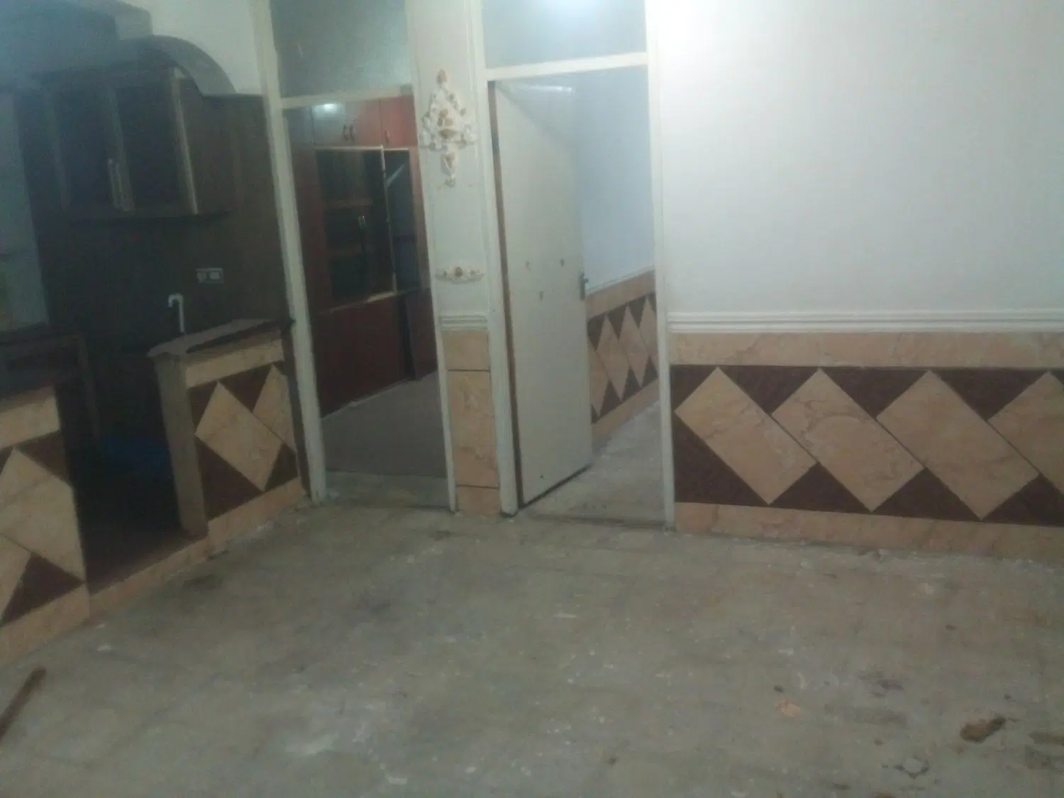 رهن یک واحداز چهار واحده