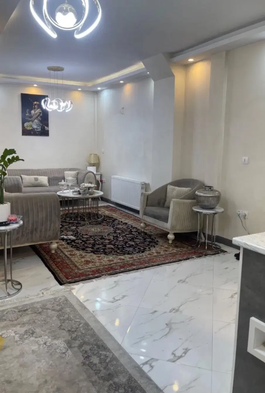 88 متری،فوول امکانات،گذر‌پهن،خوش‌نقشه