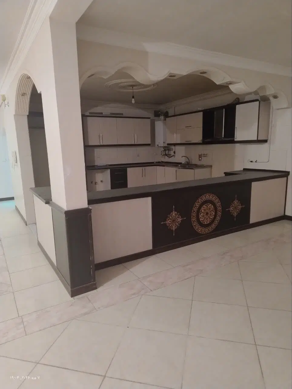 ملک شهر _ جنب شهربازی