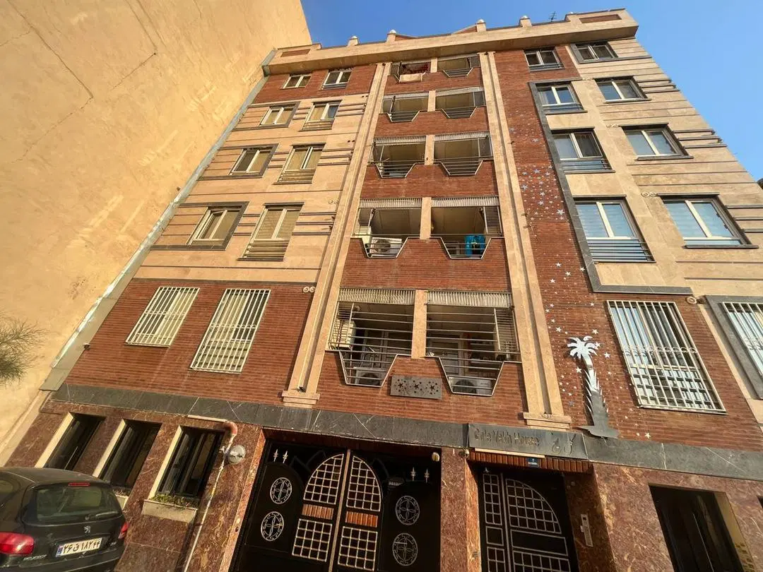 60متر_چهارباغ شرقی_زیر قیمت منطقه