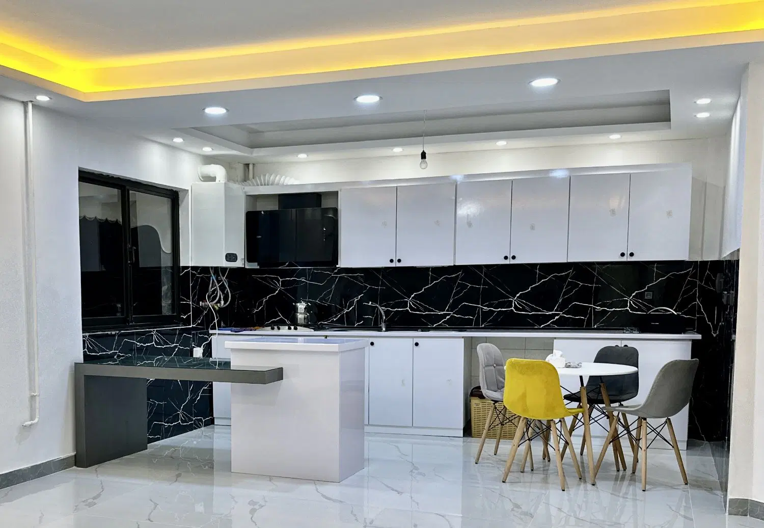فروش آپارتمان 87متری گلباغ نماز