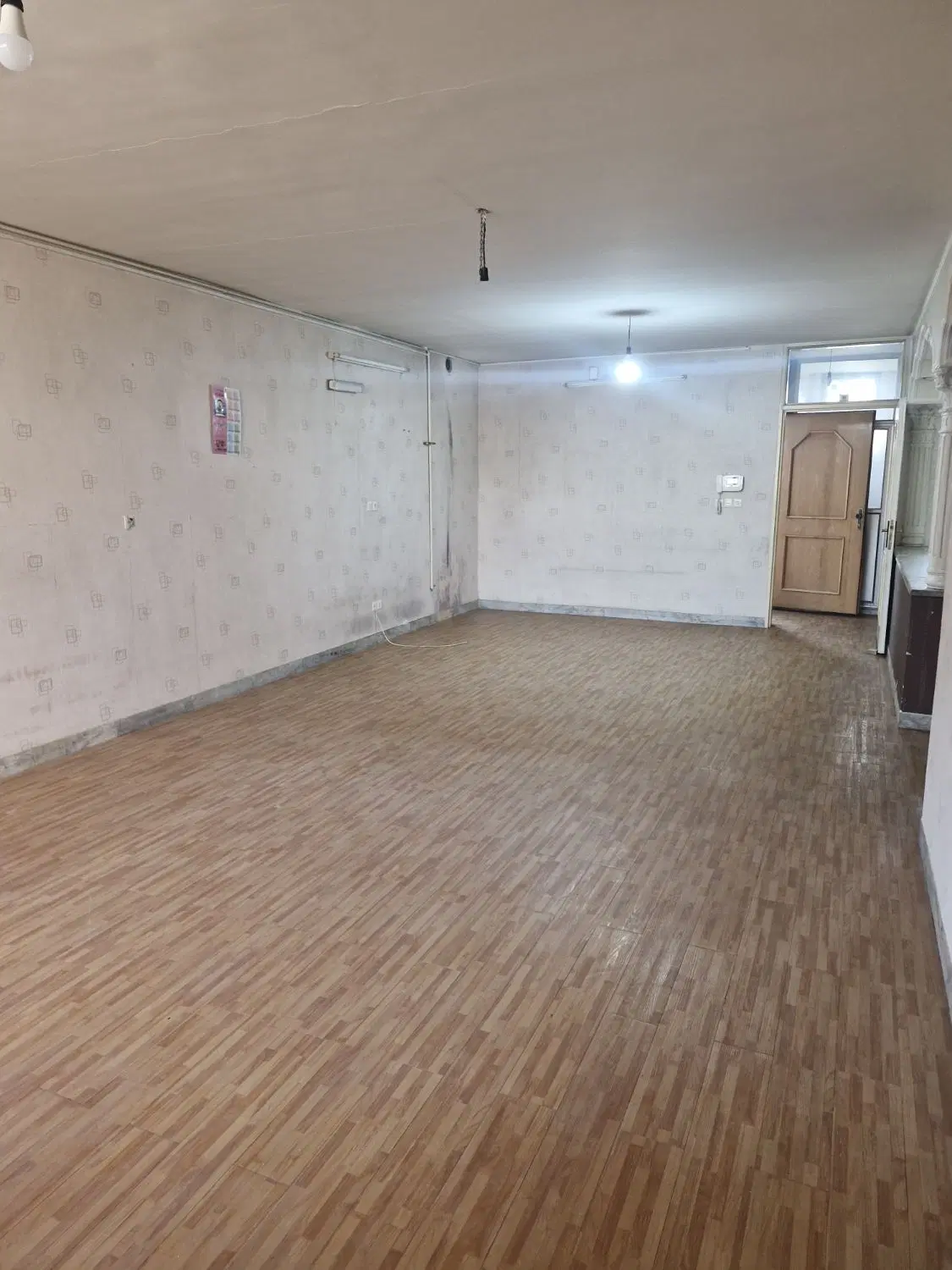 آپارتمان مسکونی دو خواب  در درچه