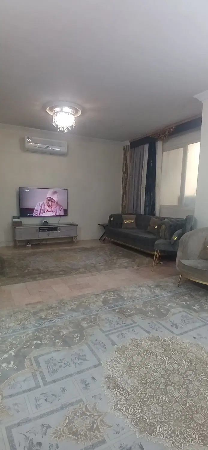استاد معین .۷۳ متر . دسترسی بی نظیر .فروشنده واقعی
