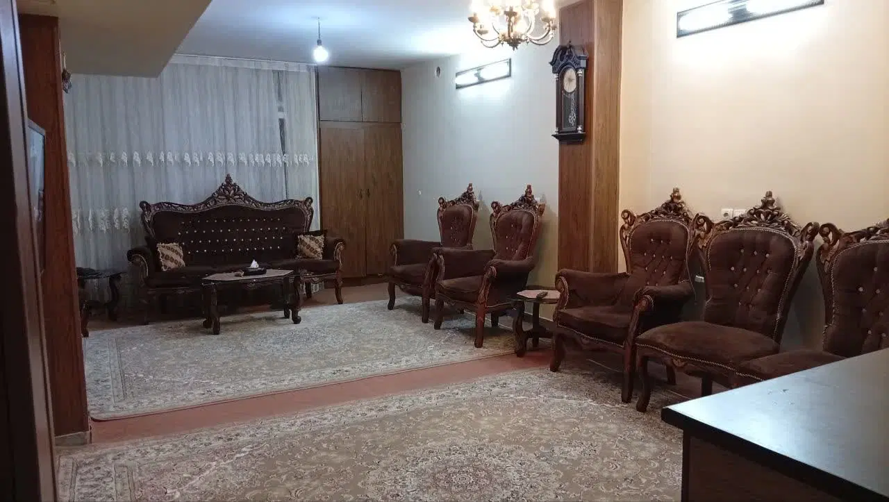 منزل ۹۰ متری