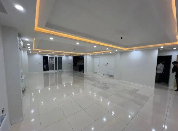 پنت ۲۱۰ متری_ فول لاکچری_خوش قیمت_یخسازی