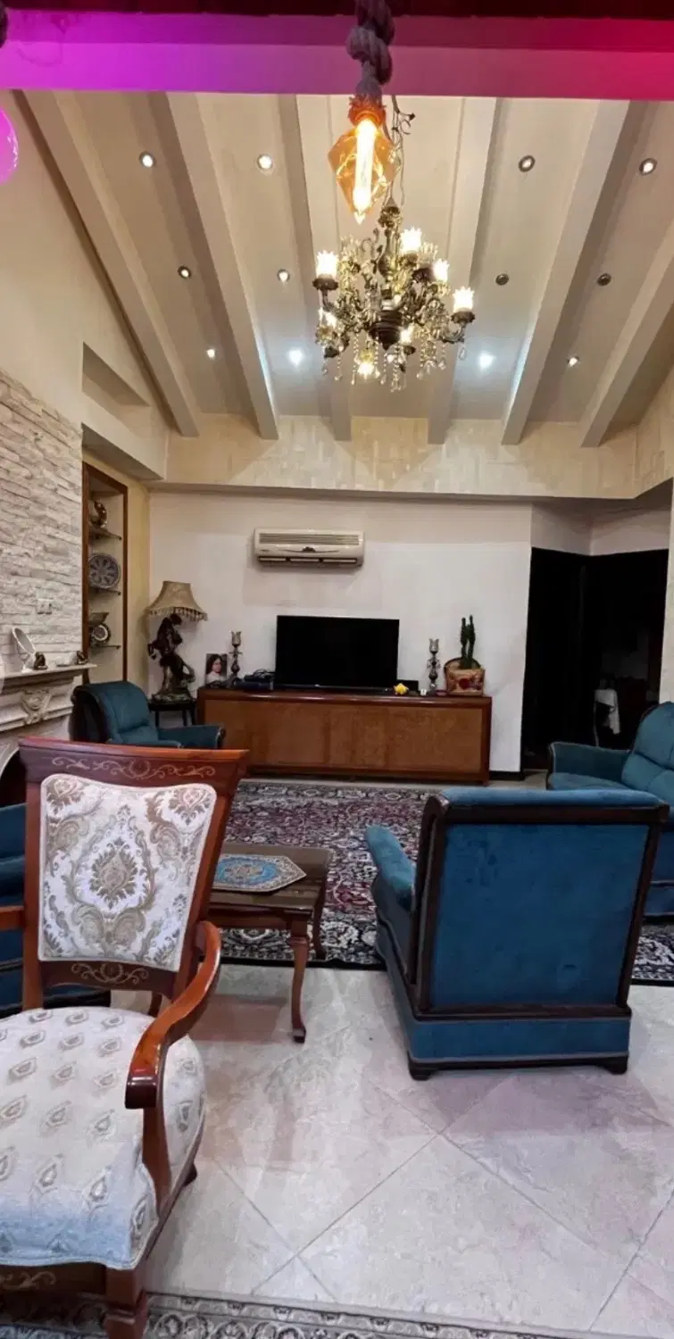 اجاره ۱۳۰متری  ۲خواب پنت هاوس منظریه