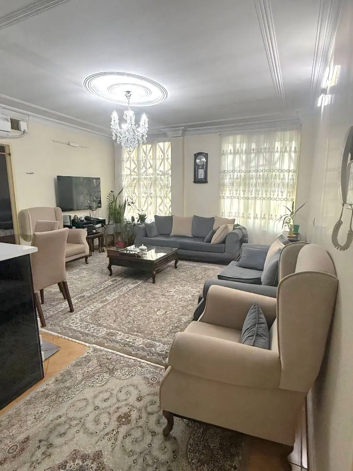 دلالی با ۲ پارکینگ سندی_ ۵۶ متر ۱ خواب فول  طبقه ۵