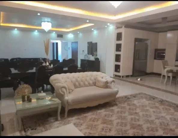 آپارتمان تک واحدی فول امکانات _۲۲۰متری _علوی
