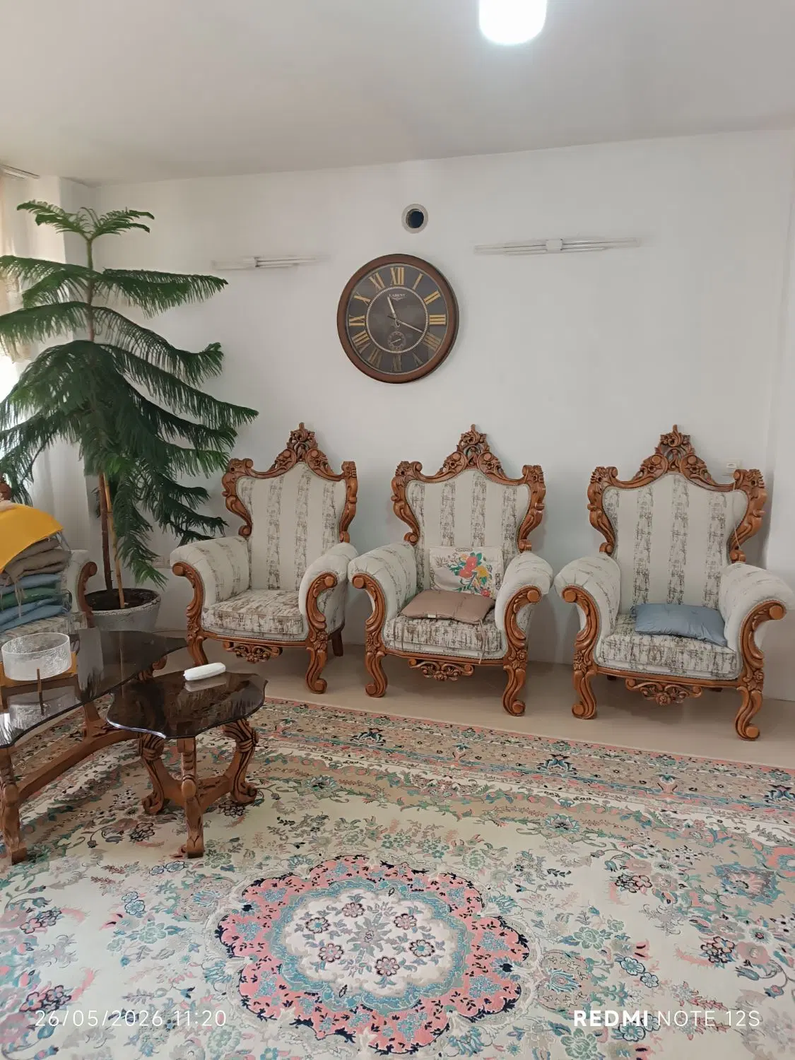 آپارتمان ۲ خواب واقع در ملک شهر