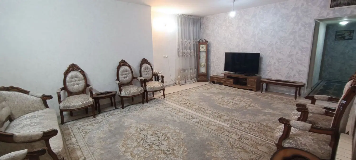 آپارتمان ۱۰۰ متر ، خ ۱۷ شهریور ملک شهر