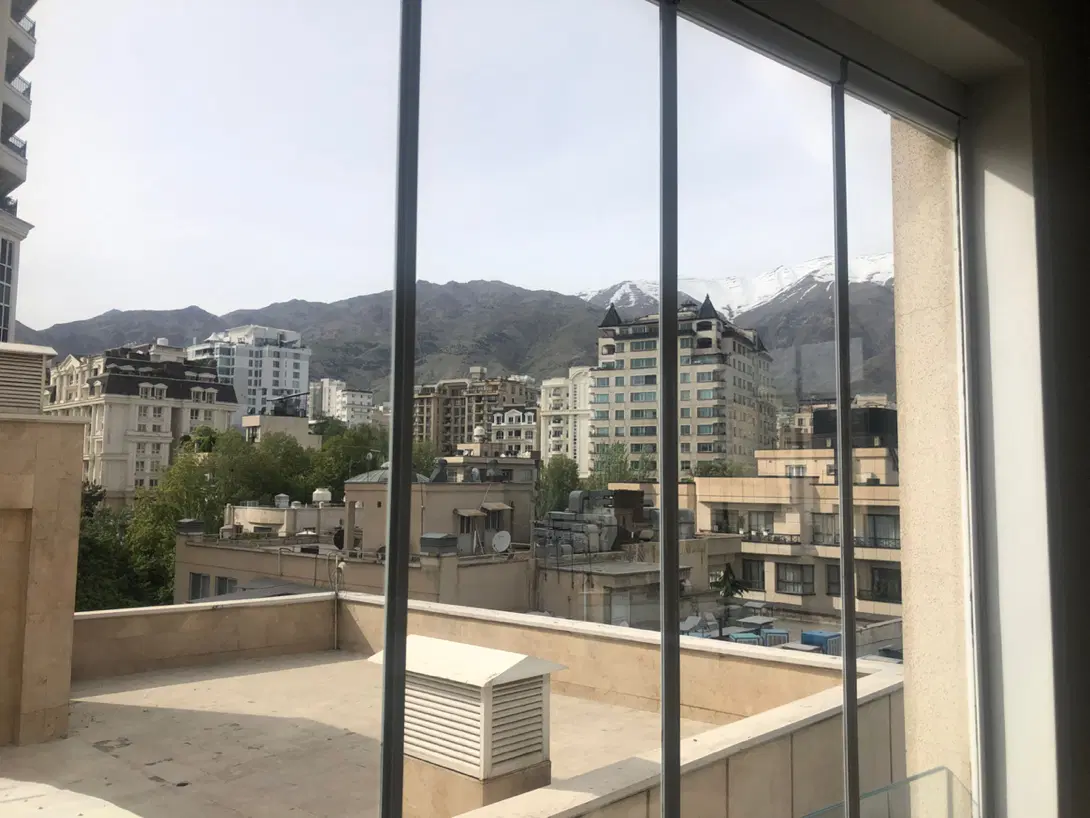 فرشته برج باغ ۲۷۰ متر