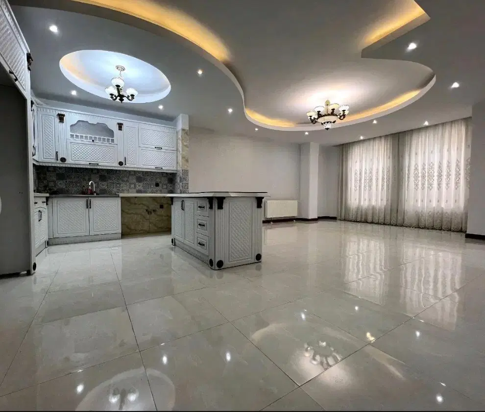 ۷۴ متر _چشم گیر_ خوش نقشه