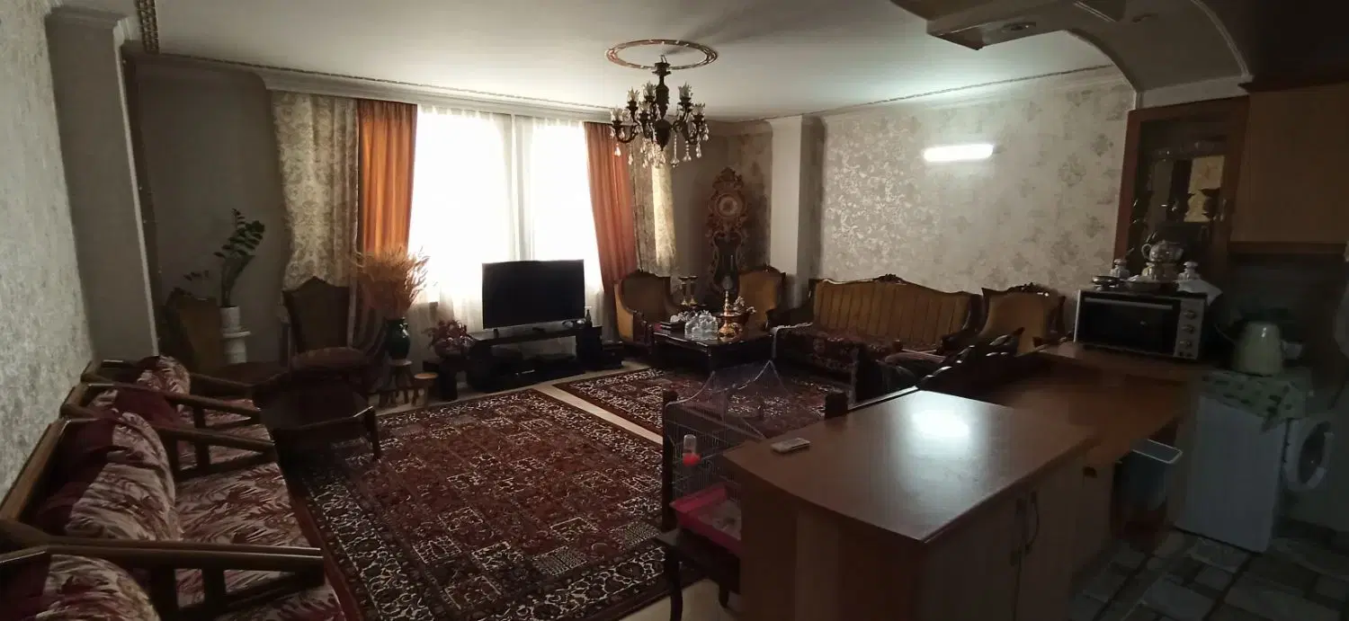 ۹۰متر۲خواب تکواحد جنوبی پرنور بدون آسانسور خواجو
