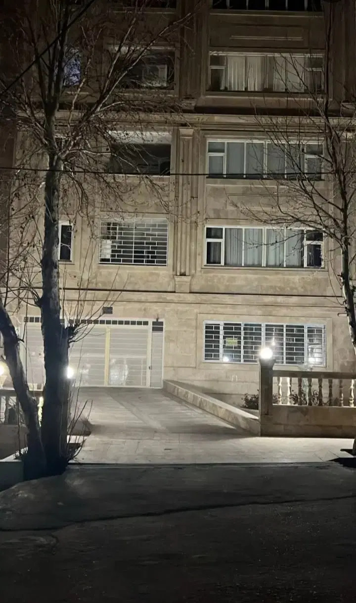 آپارتمان کلیددومی _قاضی آباد _دونبش_فول