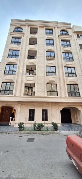 ۷۸متر۲خواب _۸ساله_حیاط خلوت اختصاصی_تاپ لوکیشین