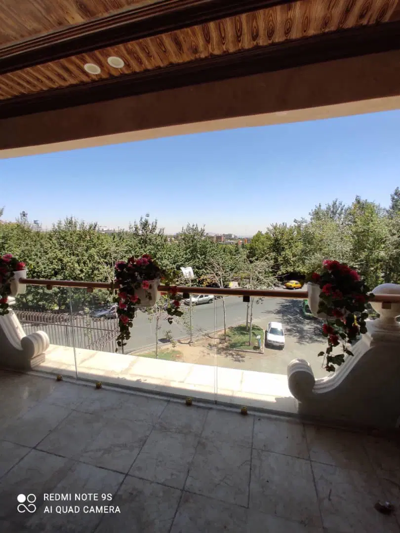 ۱۸۴ متر _ ۳ نبش بوستان گفتگو