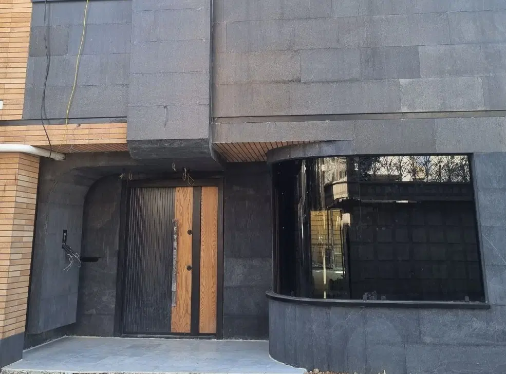 همکف_۱۳۰ متر_خانه اصفهان