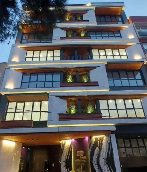 عمارت درخورتحسین ۱۸۰متری،گلستان تاپ با ویو بیتکرار