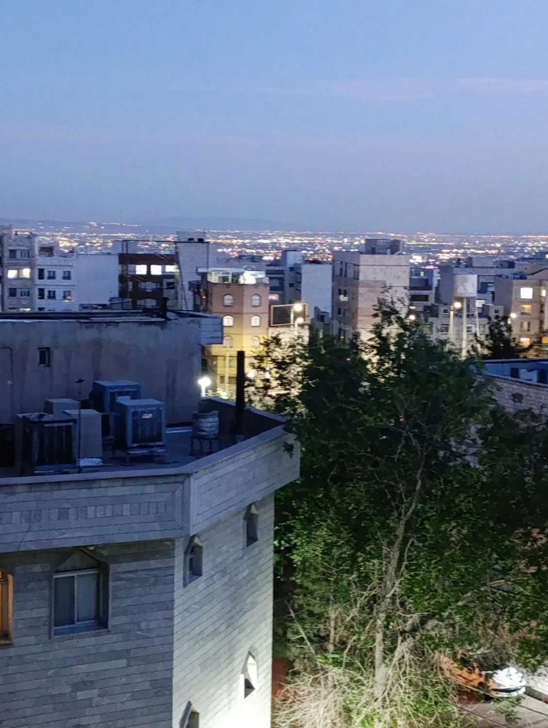 ۸۵متر_فول امکانات_شیک و خوش نقشه