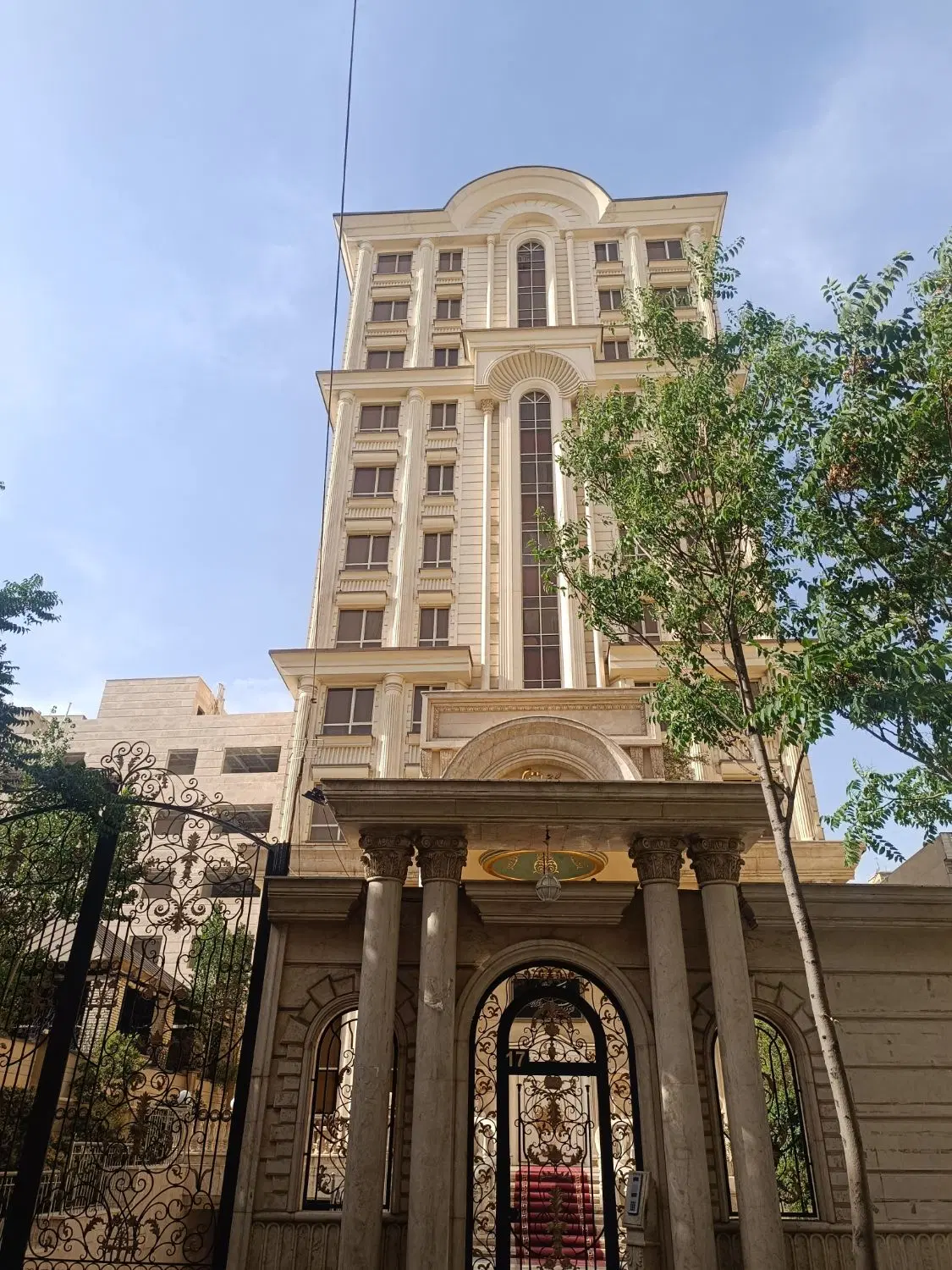 ۶۲ متر ۲خواب _بر اصلی بدون زیر تجاری_محدوده رودکی
