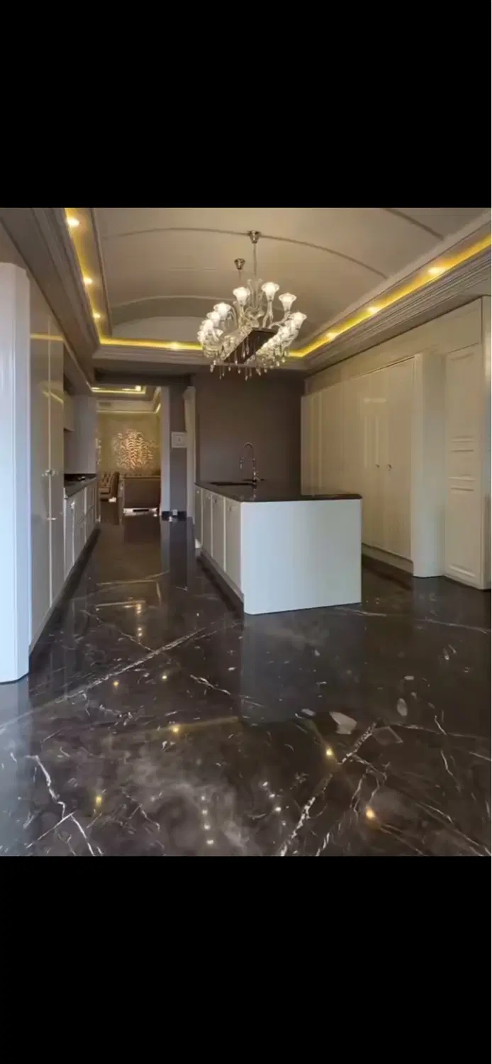 ۲۰۰متر*۳خواب*سازه برند*فول مشاعات*فلامک شمالی