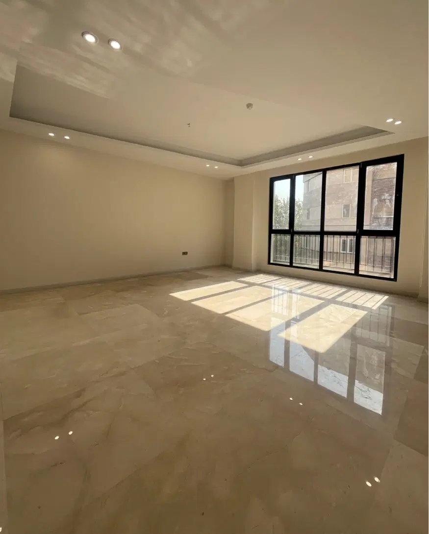 پاسداران ۳۰۰ متر ۴ خواب تکواحدی _ لوکیشن عالی