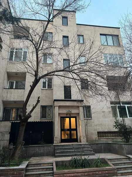 فرمانیه نارنجستان_ ۲۰۰متر ۳خواب_ سالن پذیرایی بزرگ
