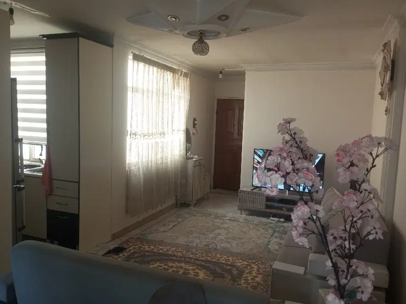 آپارتمان ۴۳ متر خواجه نصیر طوسی روبه روی (خ آمل)
