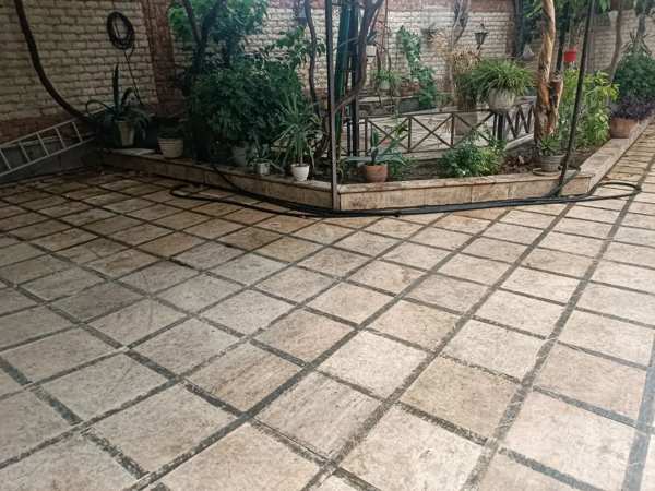 130 متر دوخواب +30 متر حیاط خلوت در اختیار