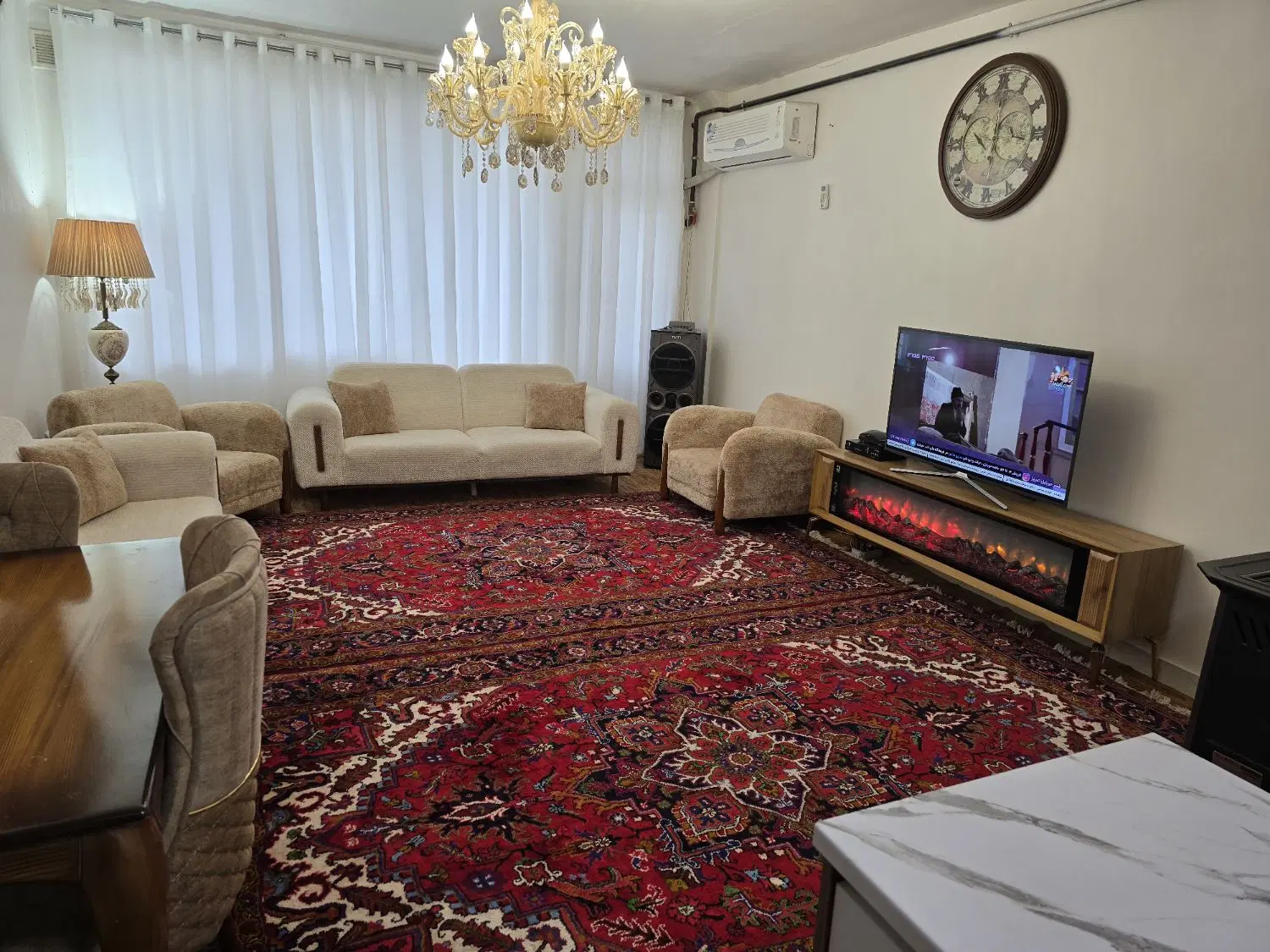 یک واحد آپارتمان طبقه ۴