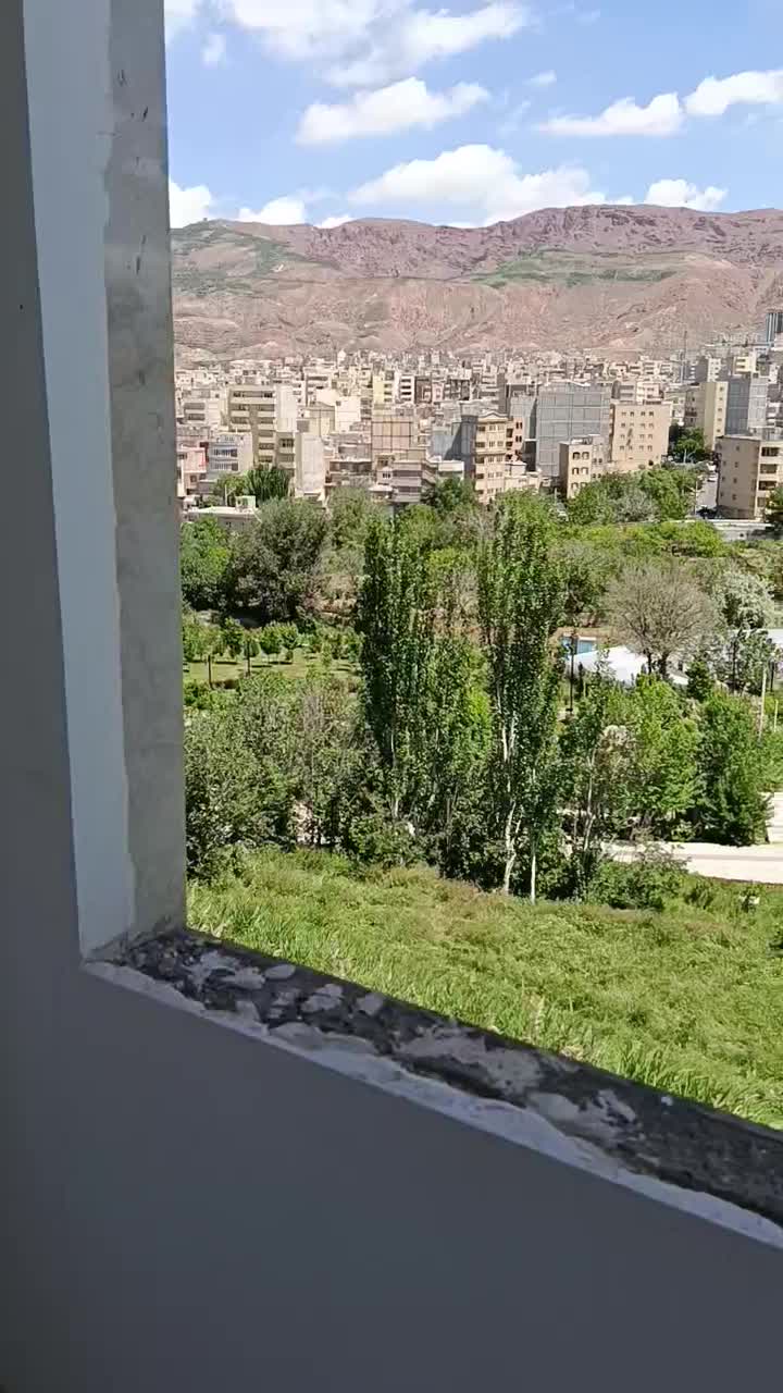 آپارتمان ۱۰۰متری در قله کوچه اصلانی