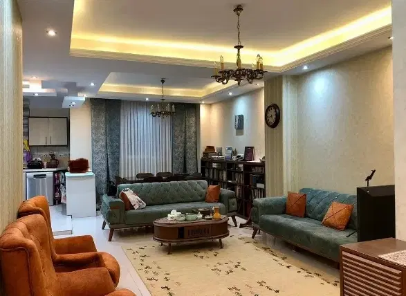 ۱۱۵ متری _ ۲ پارکینگ سندی _ فول‌بازسازی _ساخت ۱۳۹۶