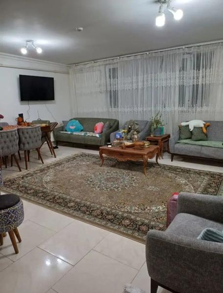 اجاره واحد ۹۵متری خ زمین شناسی