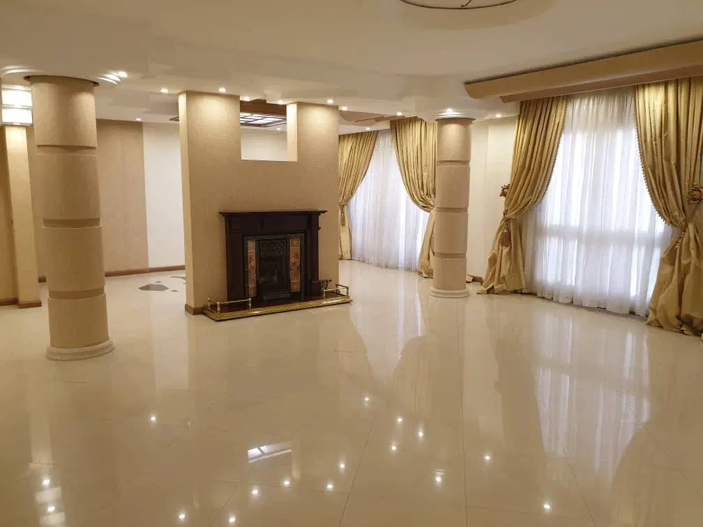 ۲۷۰ متر محمودیه_۳ خواب_خوش‌قیمت_تاپ‌لوکیشن