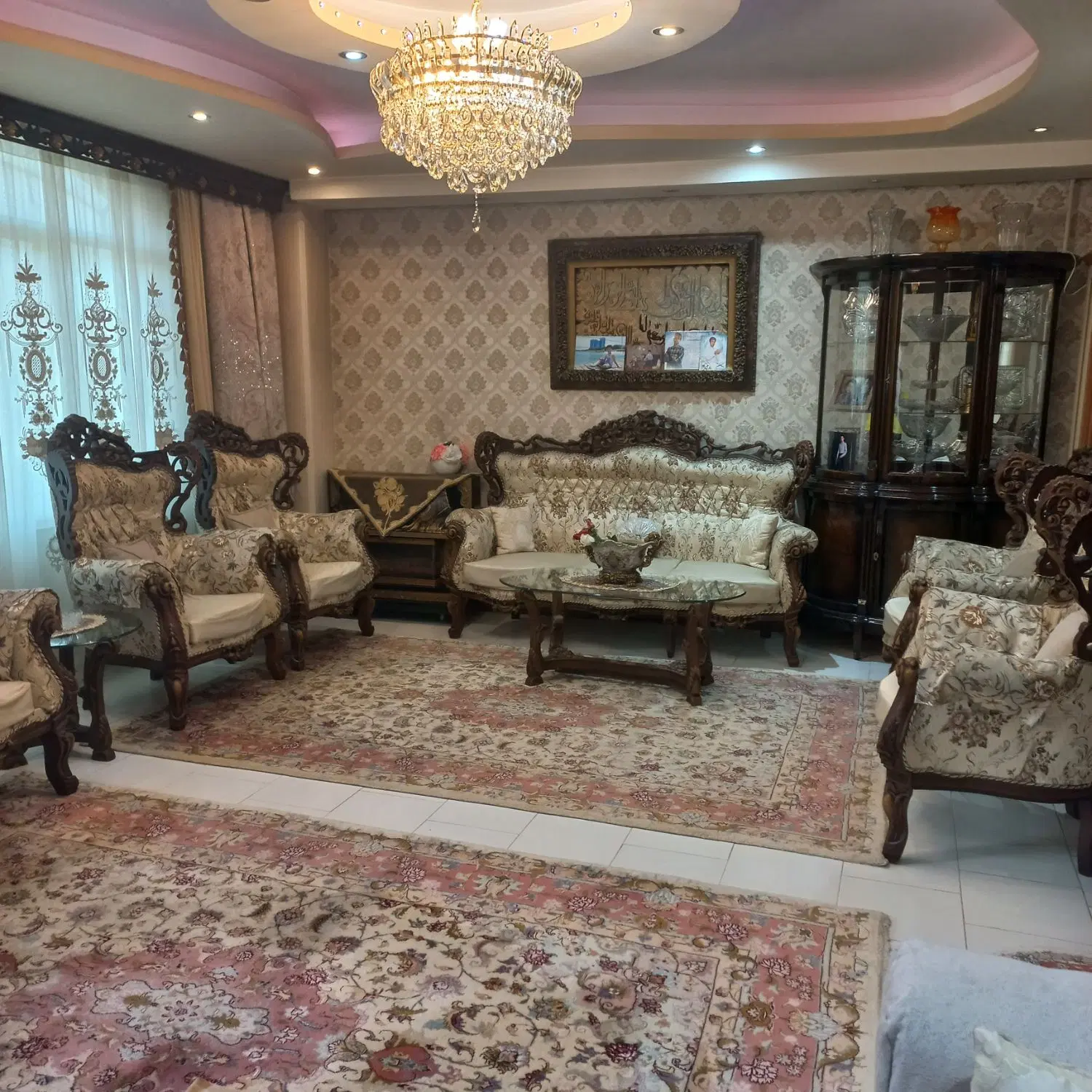یک واحد مسکونی ولی عصر جنوبی
