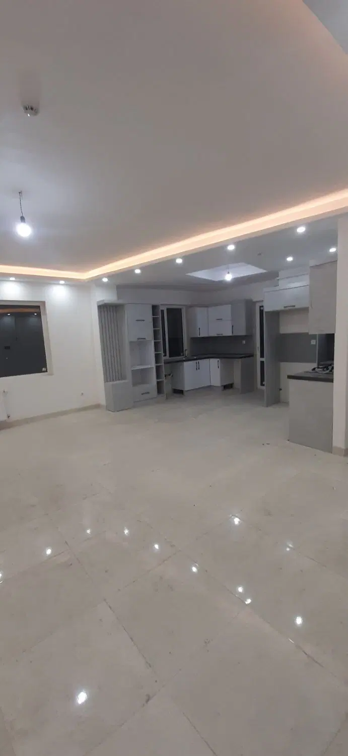 انصاری  خیابان ارشاد ۱۱۵ متری سنددار