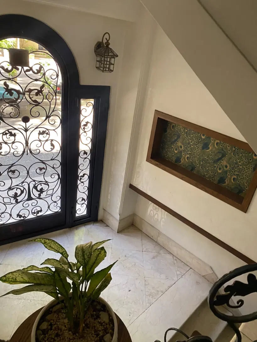 نیاوران ۹۵ متر ۲ خواب رهن