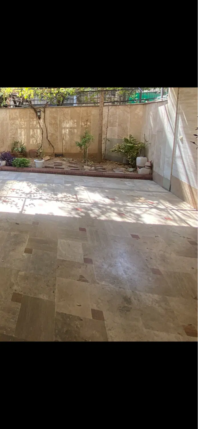 ۵۹متر ن ا م ج و همکف با حیاط در اختیار