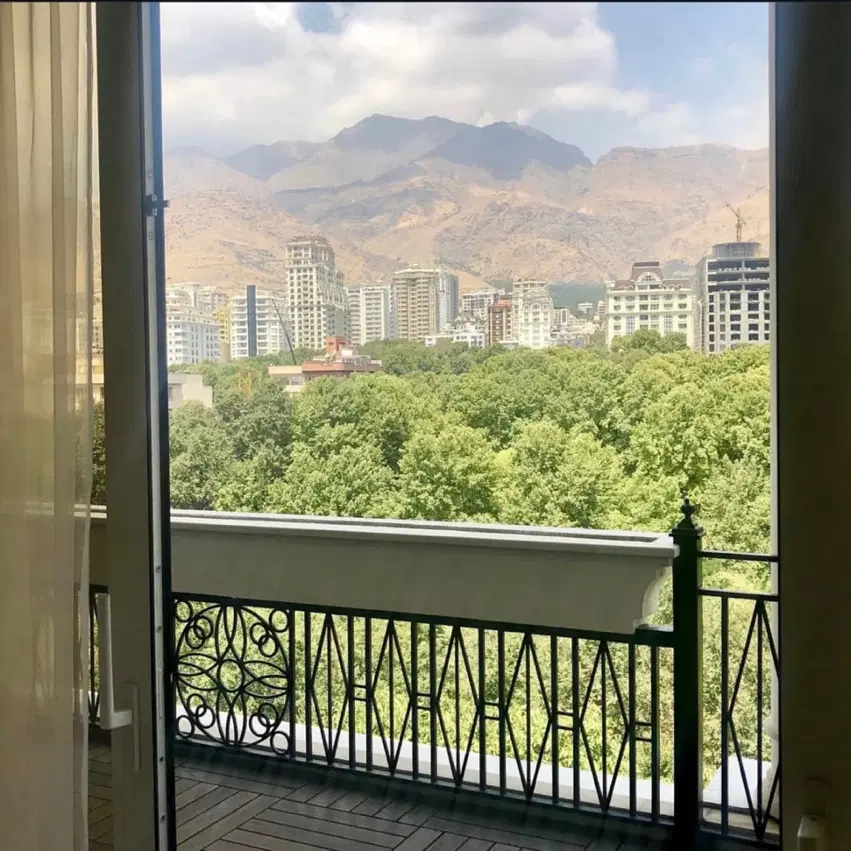 لوکس ترین برج باغ فرمانیه ۱۷۰متر ویو باغ بدون مشرف