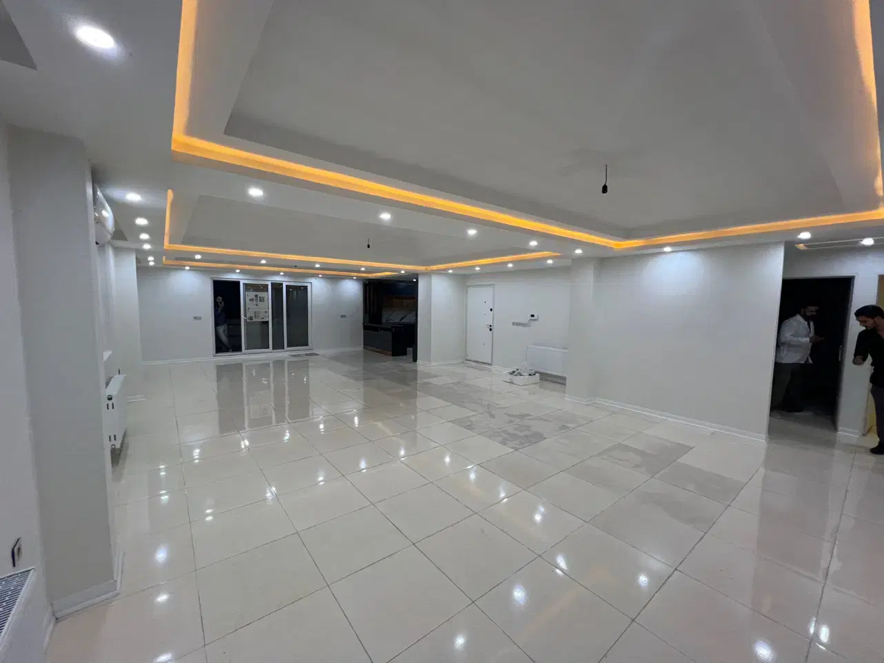 ۲۳۰متر پنت سه خواب _ بالکن کاربردی_ قیمت فوق مناسب