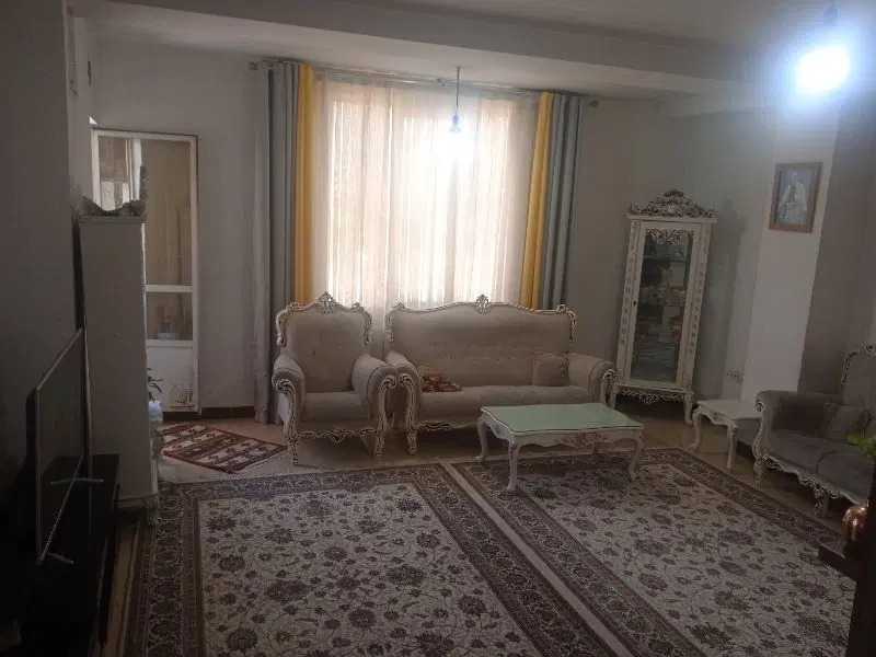 ۸۵متر۲خواب قولنامه ای بر بلوار بهشتی،۲نبش،۲کله نور